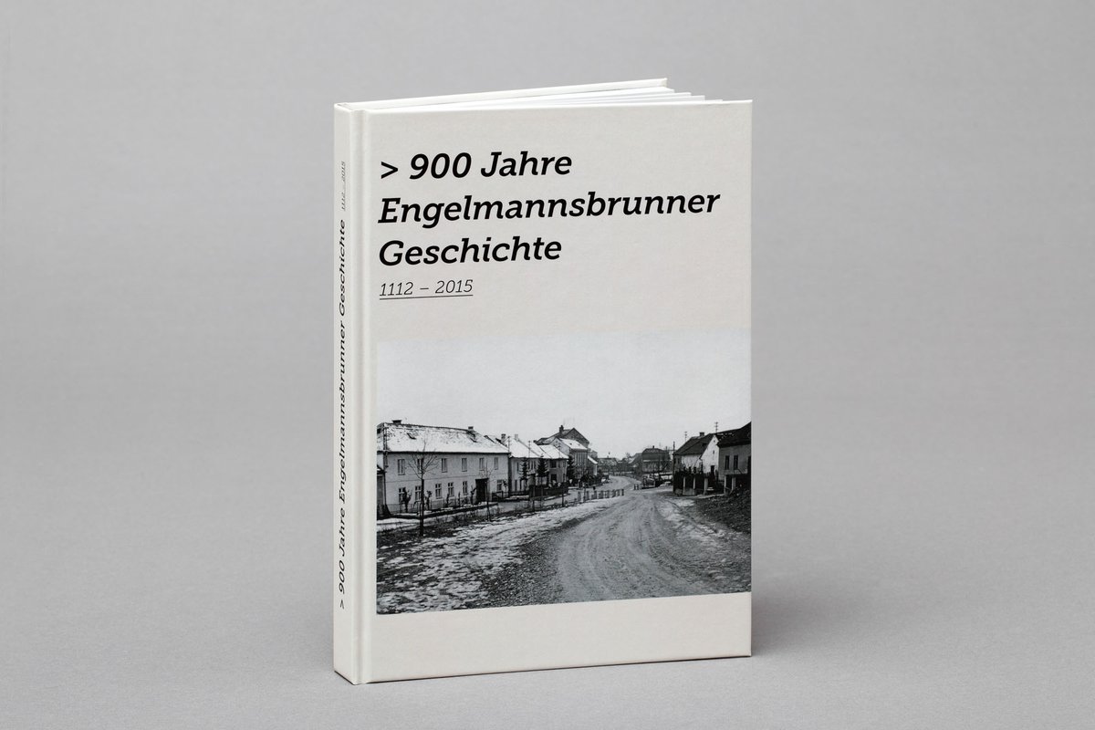 Buch_stehend.jpg