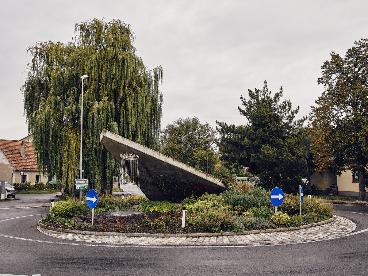Kreisverkehr_gesamt.jpg